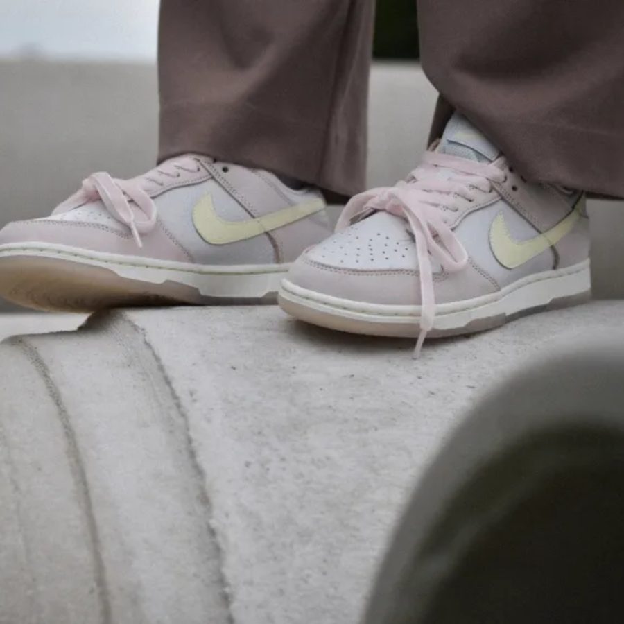 giày nike dunk low 'light soft pink' fb7910-601