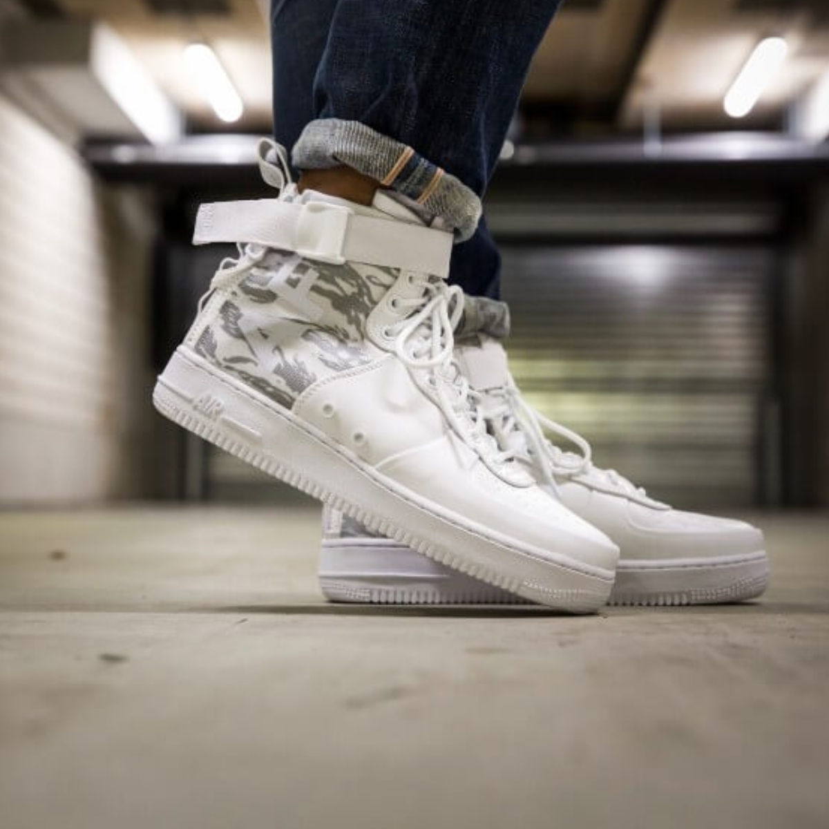 Giày Nike SF Air Force 1 Mid 