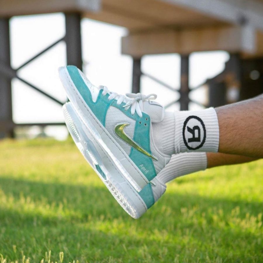 giày nike x april skateboards sb dunk low 'turbo green' fd2562-400