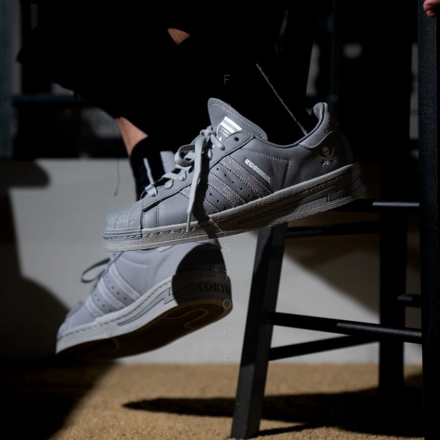 giày adidas x neighborhood superstar 'cement grey' ie6115