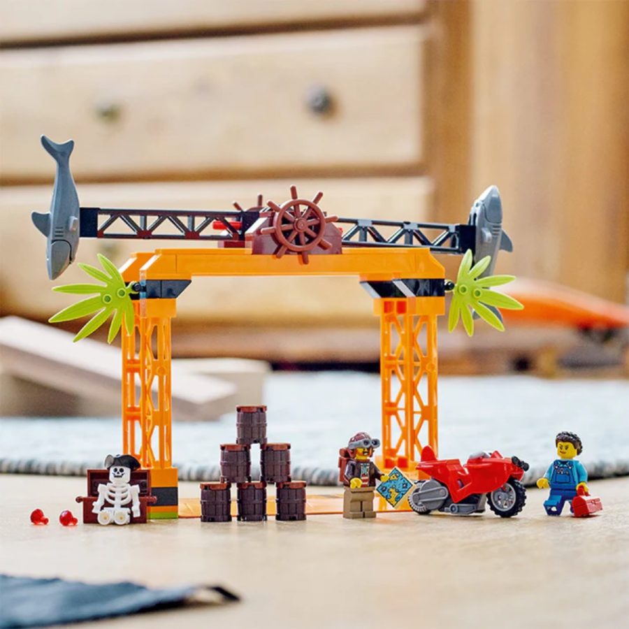 lego city thử thách vượt vòng quay cá mập 60342