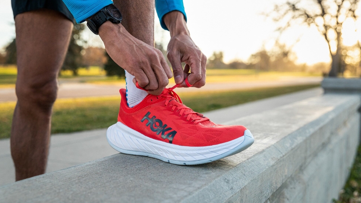giày chạy bộ hoka