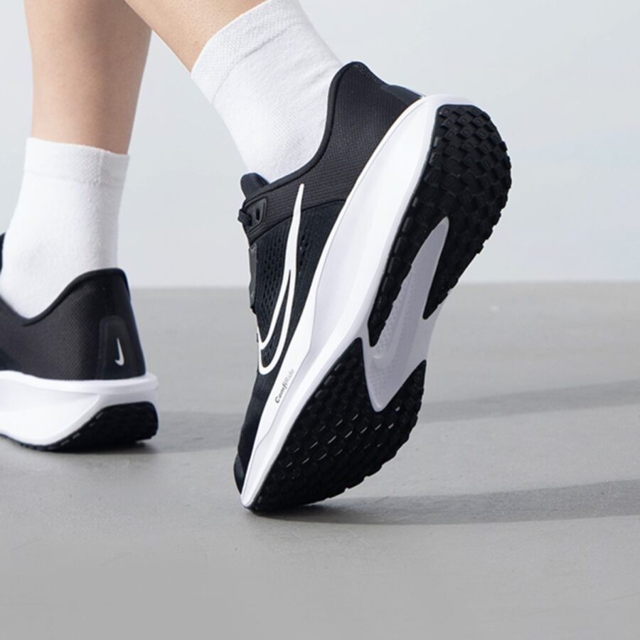 giày nike quest 6 'black white' fd6033-001