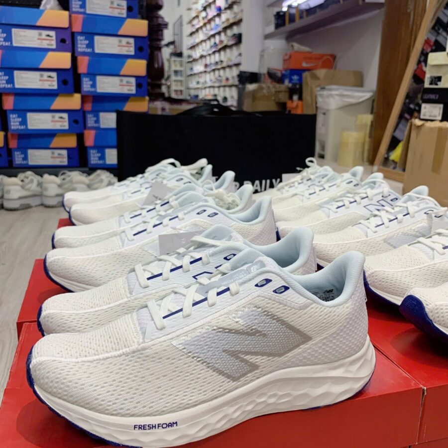 giày chạy bộ new balance arishi marisyw4