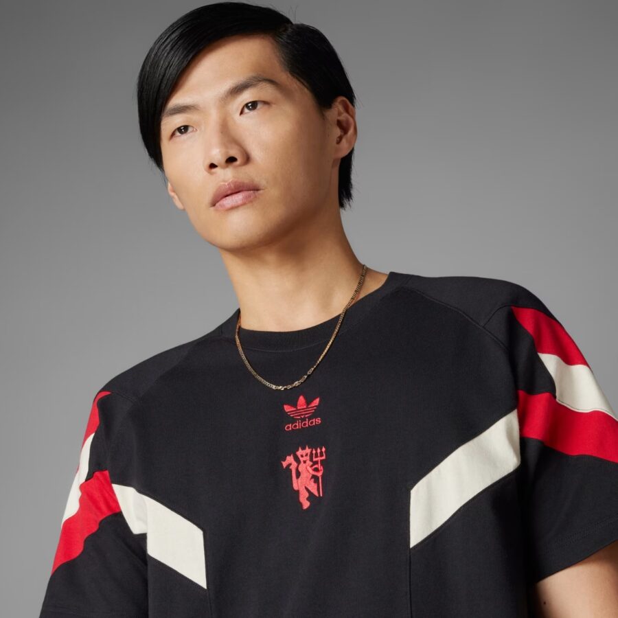 áo adidas originals manchester united fc originals t-shirt 'black red' is6519