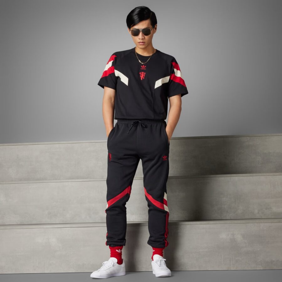 áo adidas originals manchester united fc originals t-shirt 'black red' is6519