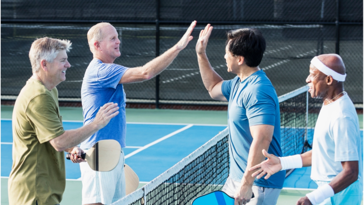 chiến thuật đánh đôi trong pickleball: cẩm nang cho người chơi