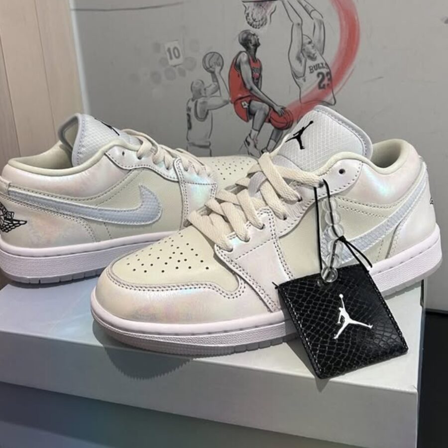 giày air jordan 1 low year of the snake hf4080-001