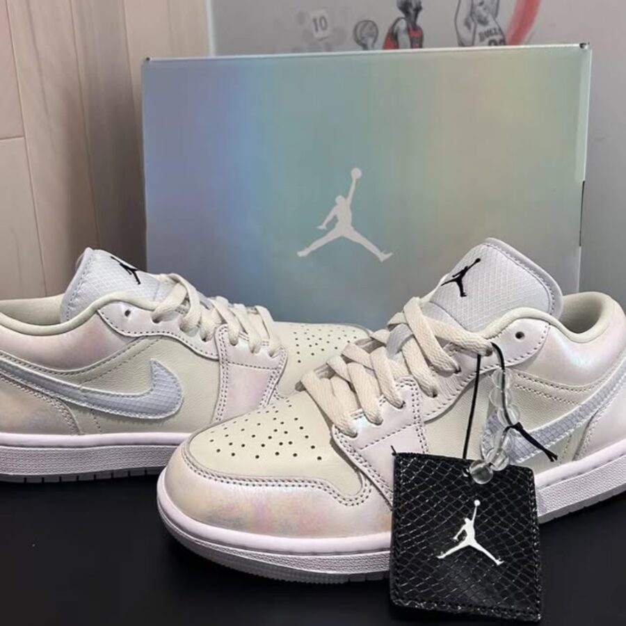 giày air jordan 1 low year of the snake hf4080-001