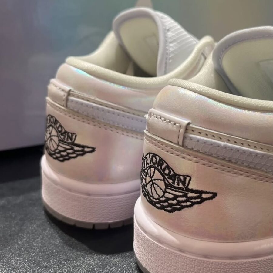 giày air jordan 1 low year of the snake hf4080-001
