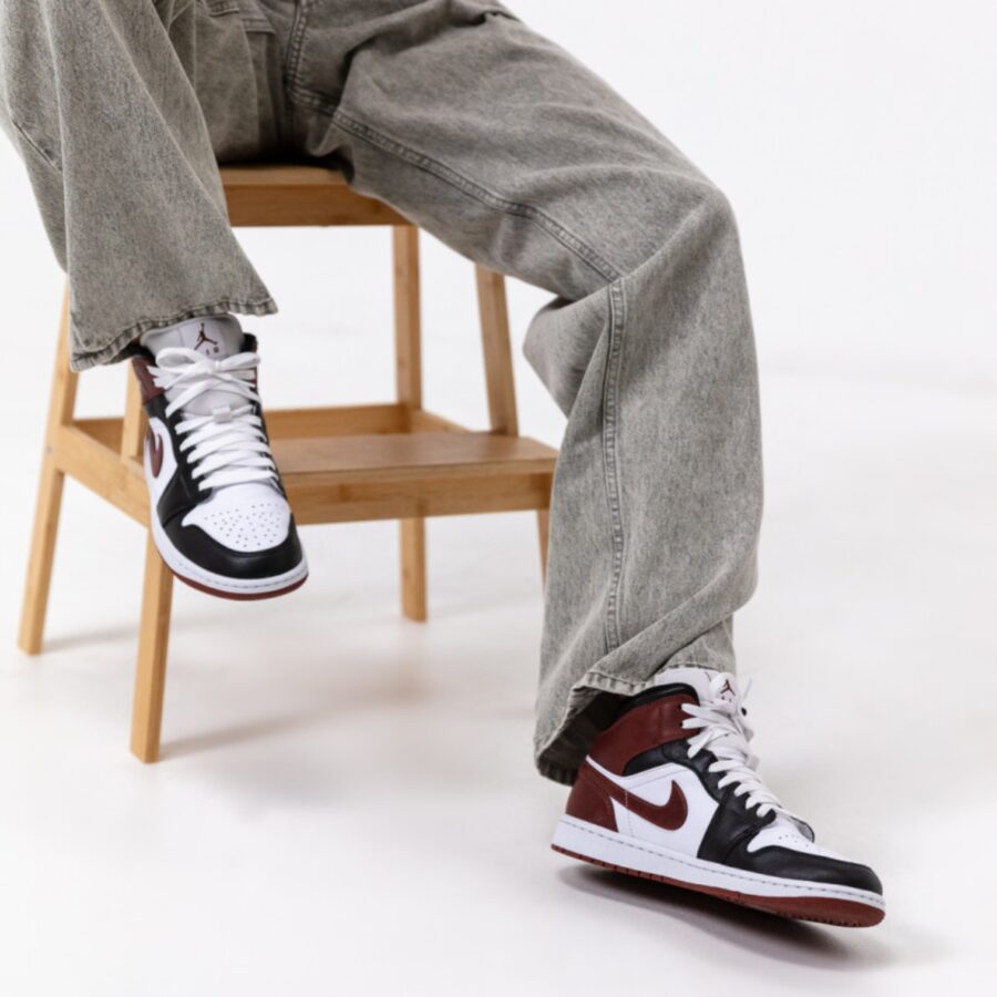 giày air jordan 1 mid dark pony hf3216-102
