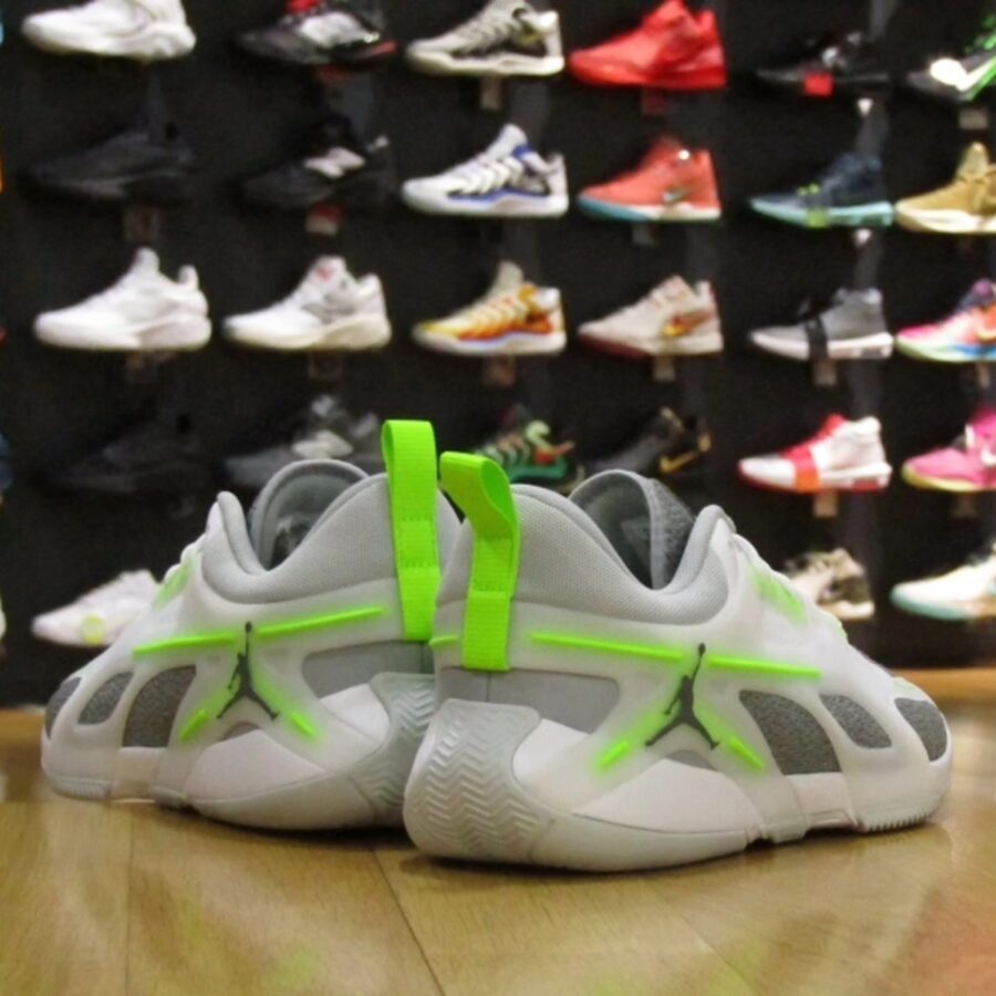 giày air jordan heir series 'sail electric green' fz2473-103