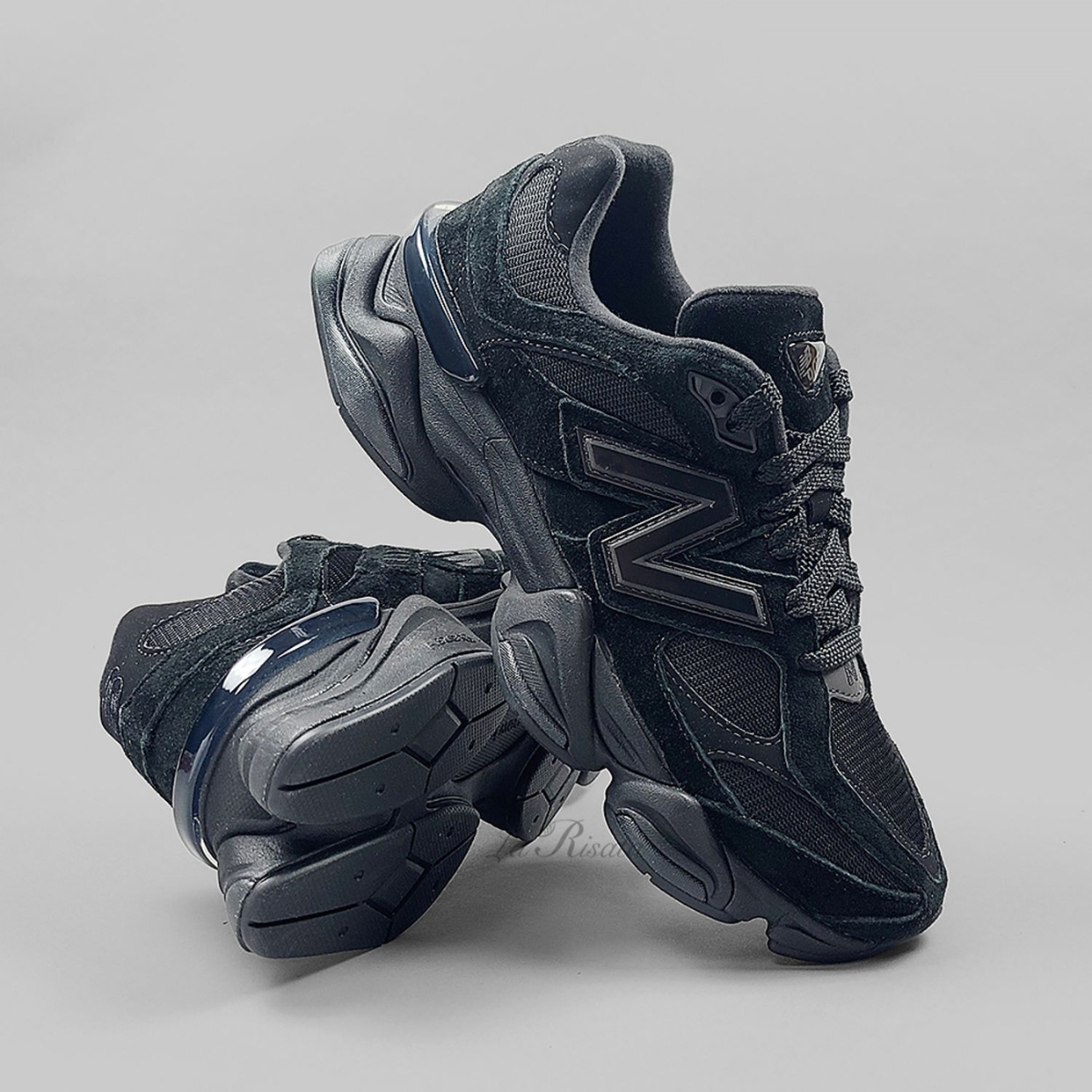 giày new balance 9060 'triple black' u9060bpm (2) giày new balance 9060 'triple black' u9060bpm