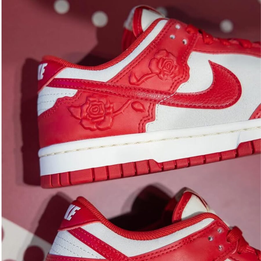 giày nike dunk low 'red roses' hf1986-100