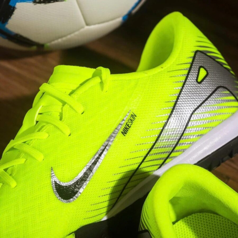 giày nike mercurial vapor 16 academy tf mad voltage fq8449-700
