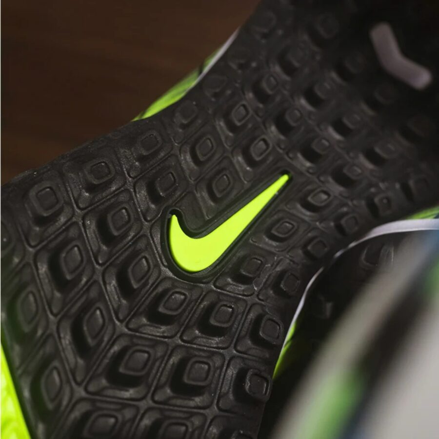giày nike mercurial vapor 16 academy tf mad voltage fq8449-700