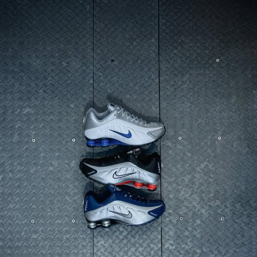 giày nike shox r4 metallic silver red hq1988-002