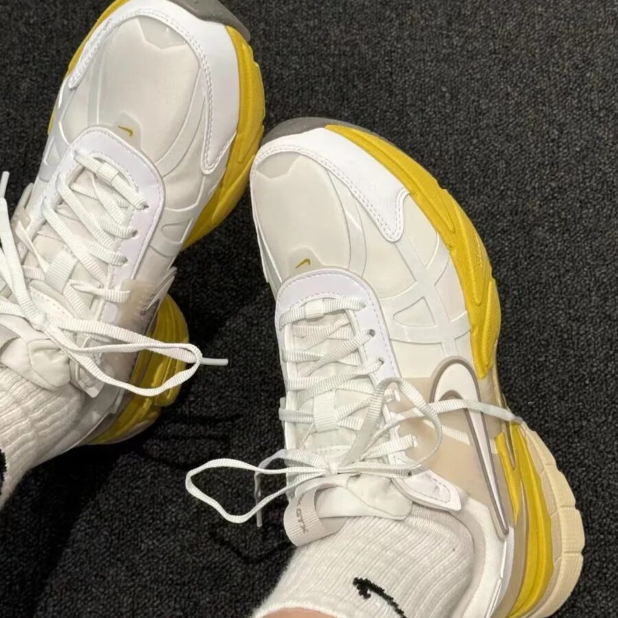 giày nike v2k run gore-tex 'white light bone' (wmns) fz2622-100