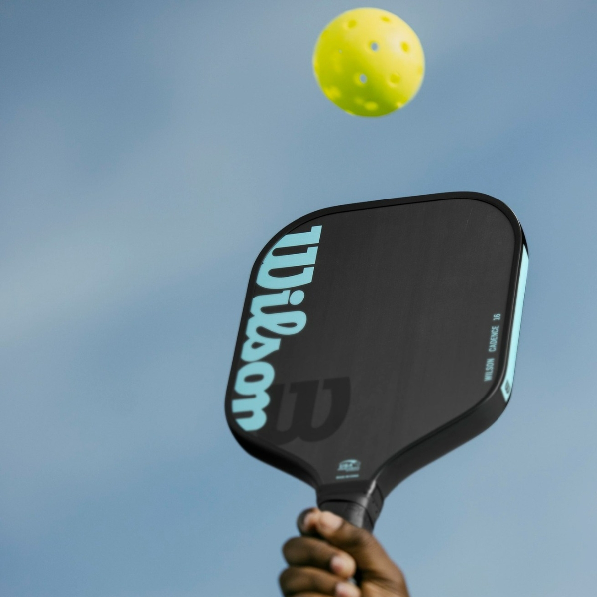 vợt pickleball wilson: độ kiểm soát hoàn hảo cho cú đánh chính xác