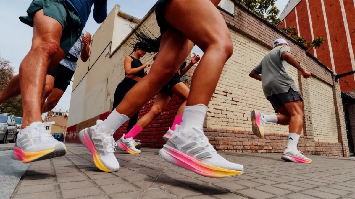 review giày chạy adidas ultraboost 5 có gì ấn tượng? review giày chạy adidas ultraboost 5 có gì ấn tượng?