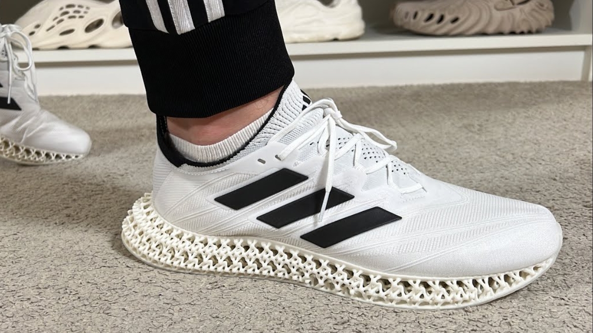 adidas 4dfwd 4 có gì đặc biệt so với các giày chạy bộ khác?