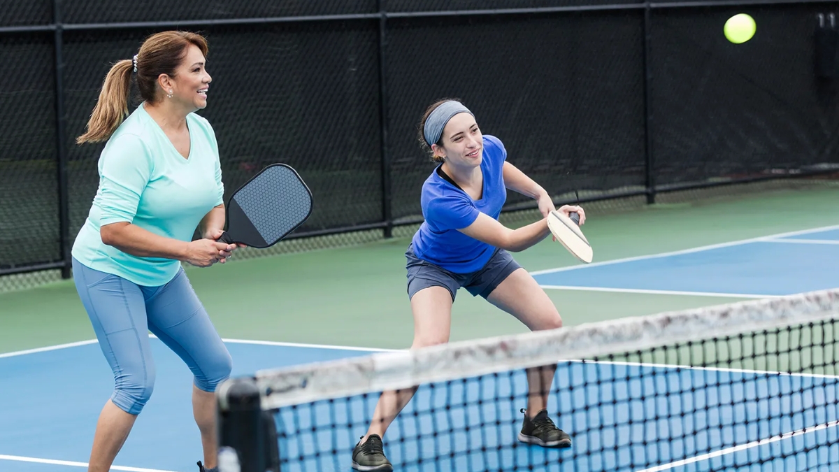 chơi pickleball có giúp giảm cân không?
