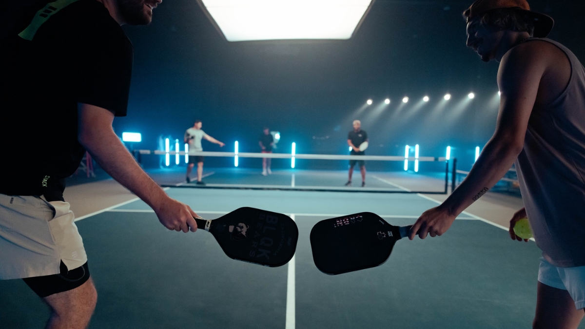 các lỗi khi giao bóng trong pickleball thường gặp