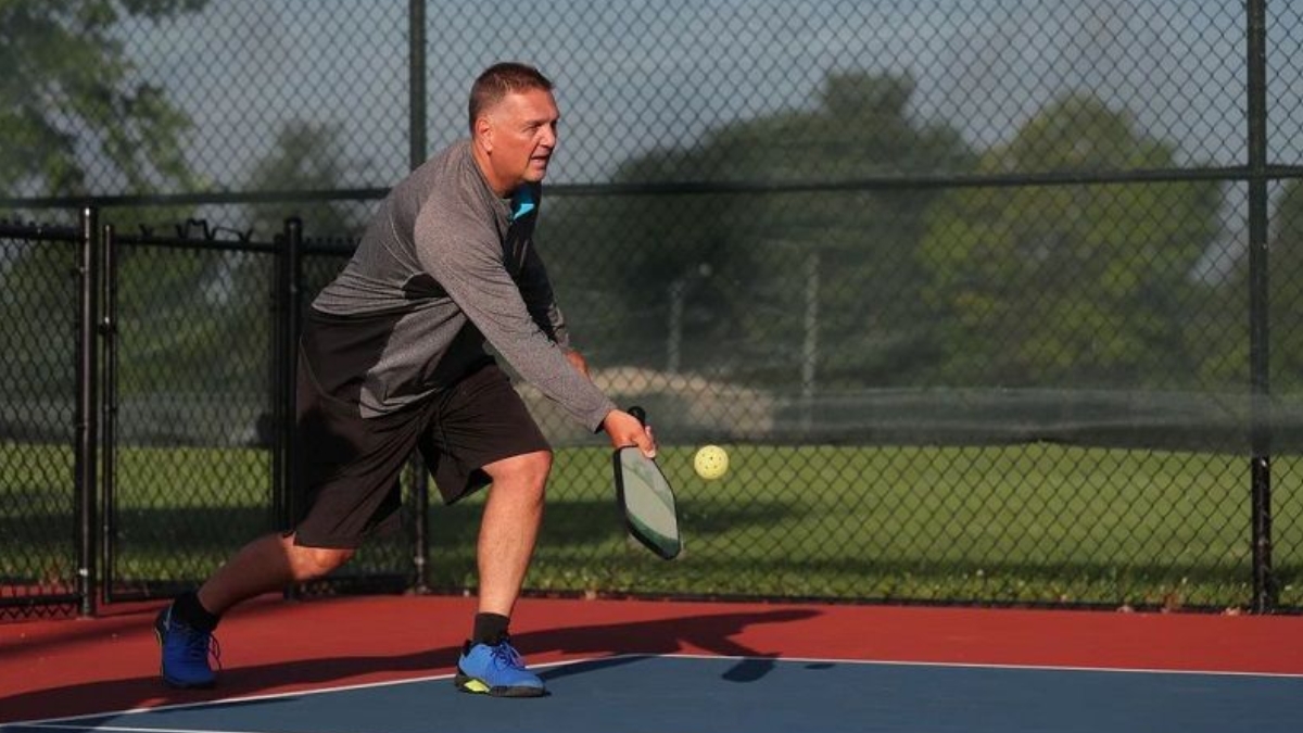 các lỗi khi giao bóng trong pickleball thường gặp
