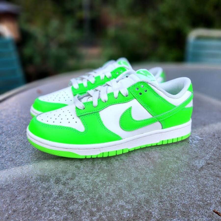 giày nike dunk low green strike hv0842-133