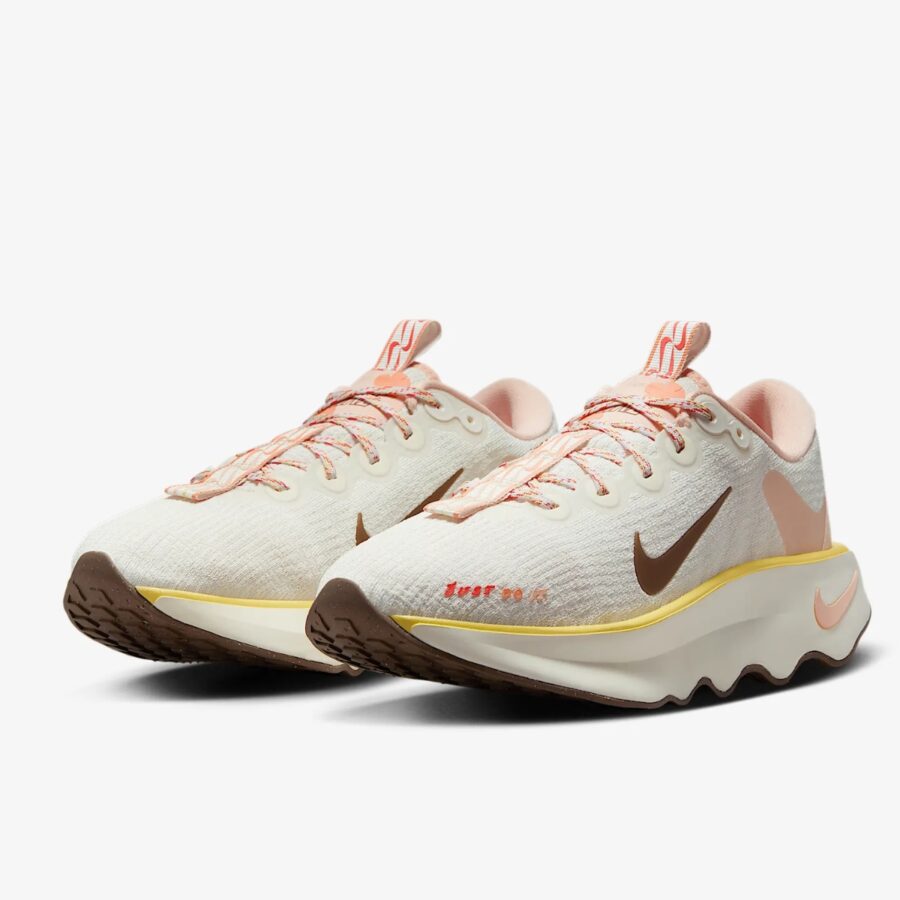 giày nike motiva 'sail washed coral' hv5988-121