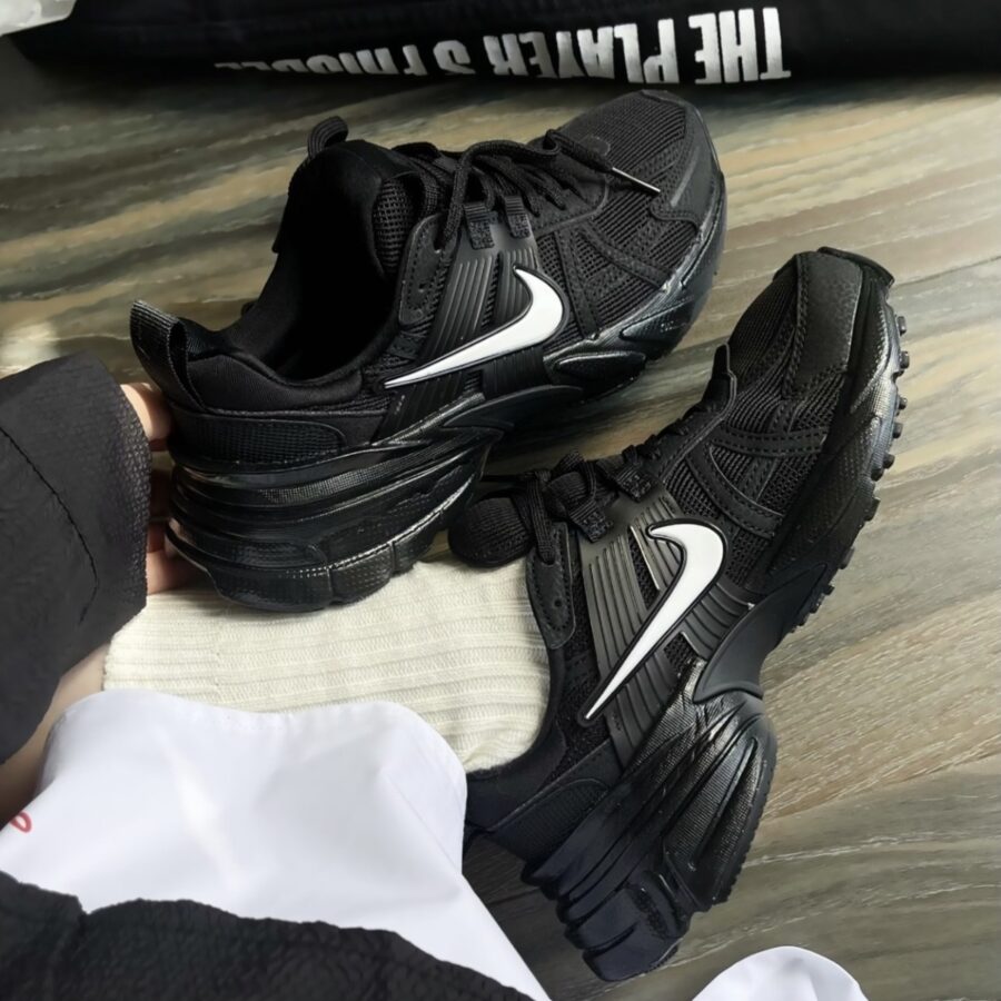 giày nike v2k run 'black anthracite' hq1582-001