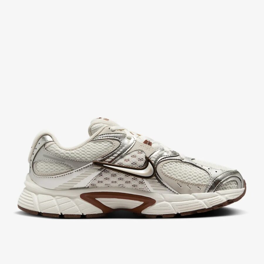 giày nike v5 rnr sail fonner brown hq7901-102