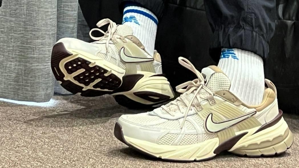 so sánh new balance 530 với nike v2k run so sánh new balance 530 với nike v2k run