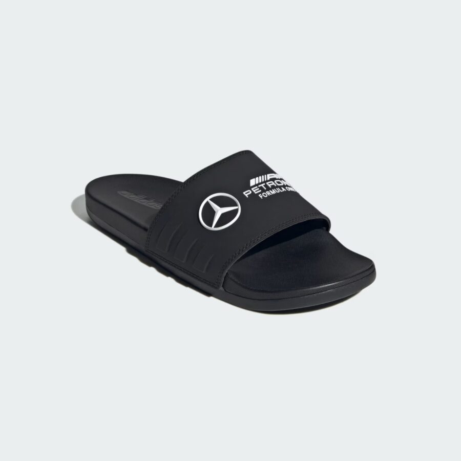 dép adidas quai ngang mercedes amg petronas f1 adilette 'core black' jr1070