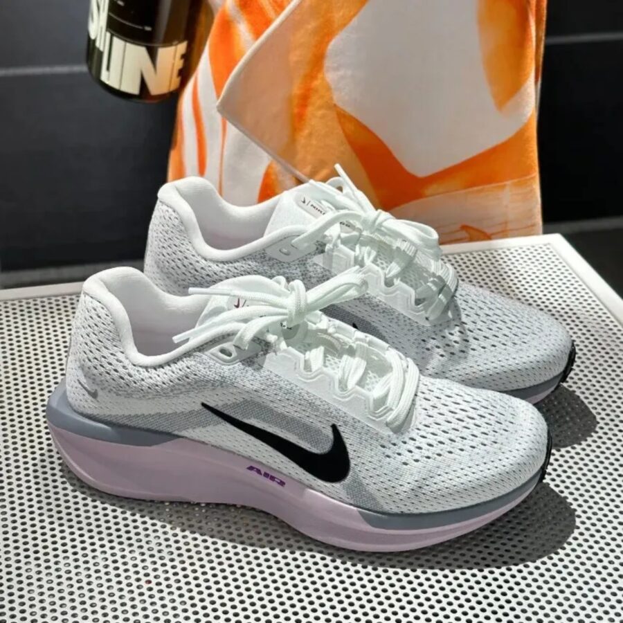 giày nike air winflo 11 white cement grey bold berry fj9510-104