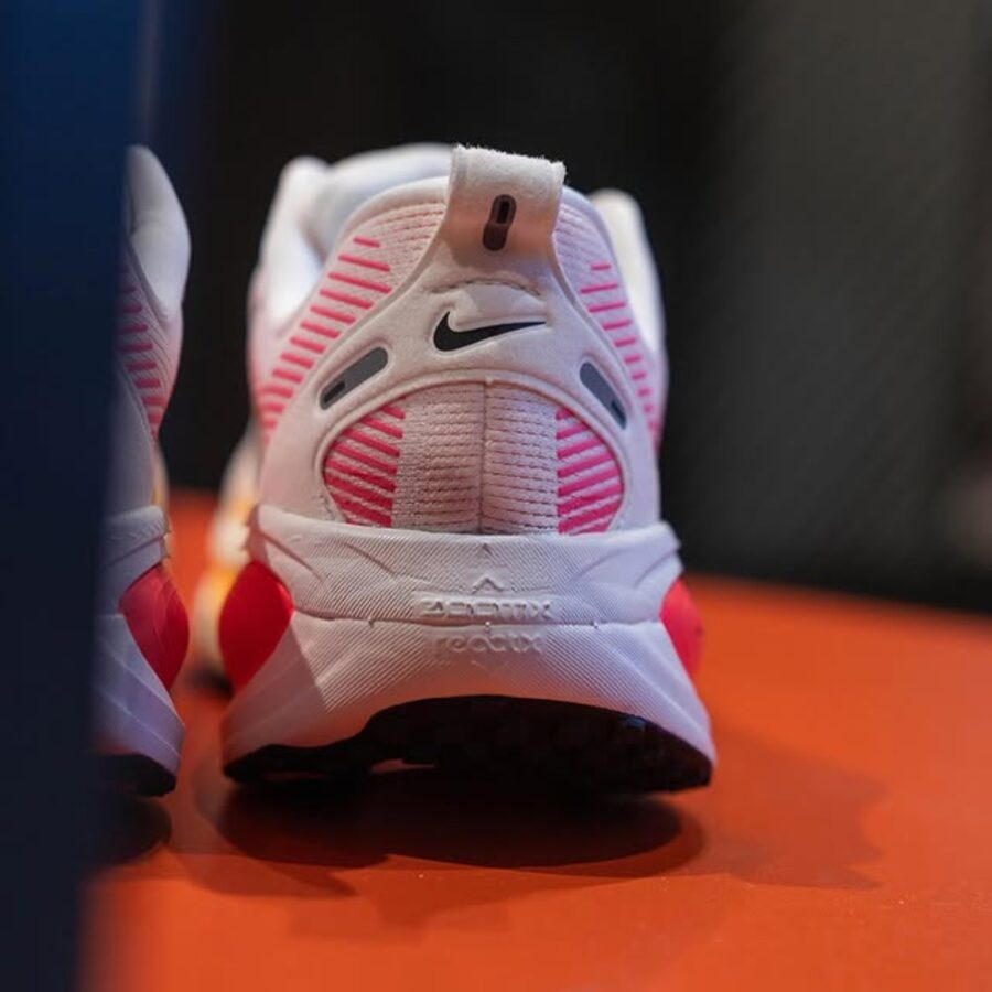 giày nike vomero 18 wmns 'bright crimson' hm6804-100