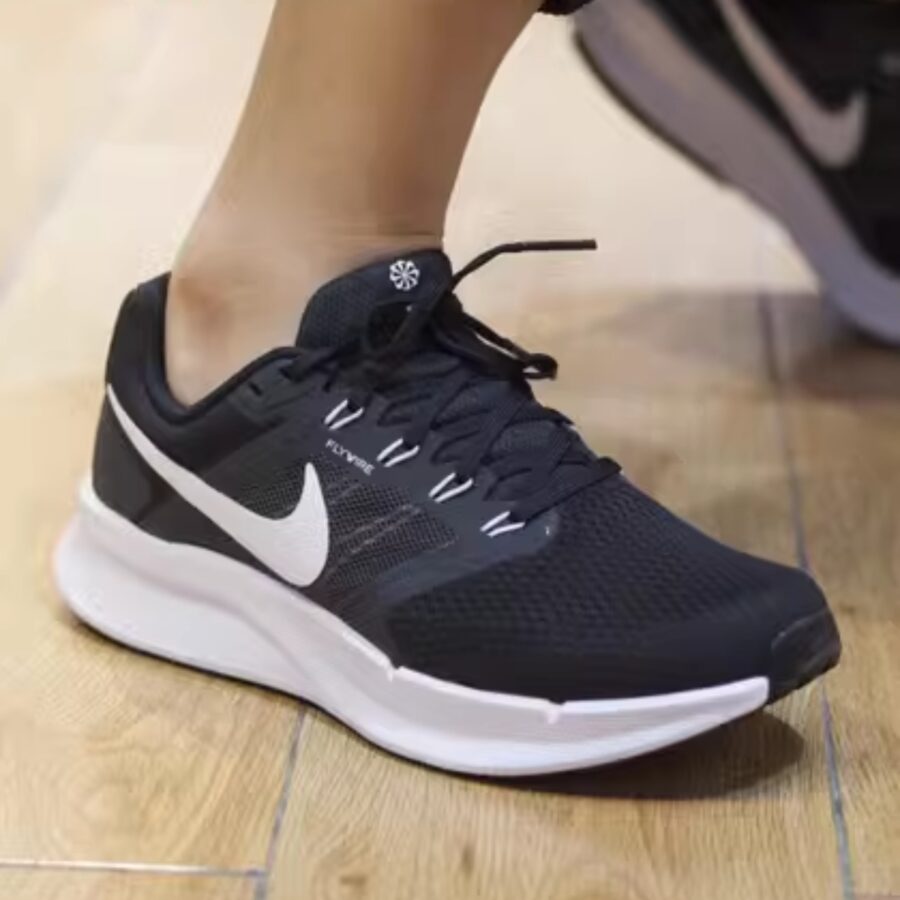 giày nike wmns run swift 3 'black white' dr2698-002