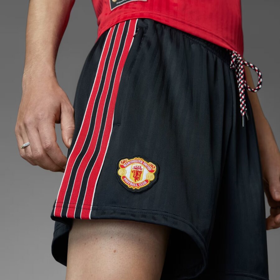 bộ thể thao nam adidas manchester united cny màu đen phối đỏ jf0377/ jf0356