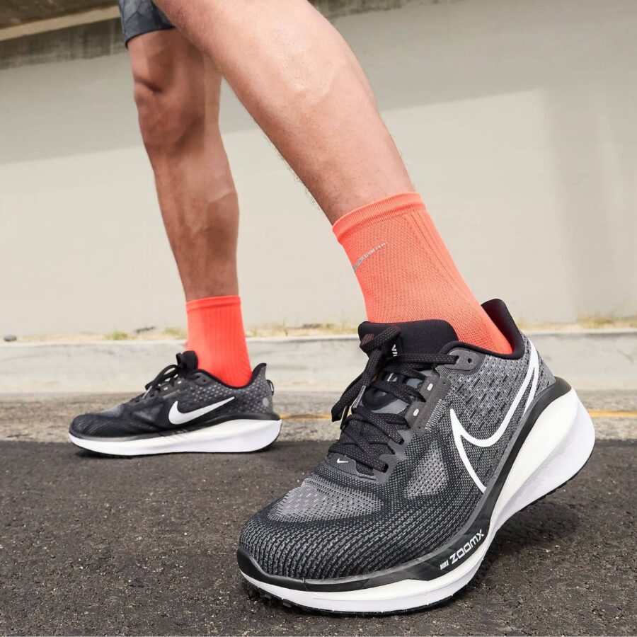 giày nike air zoom vomero 17 'black white' fb1309-004