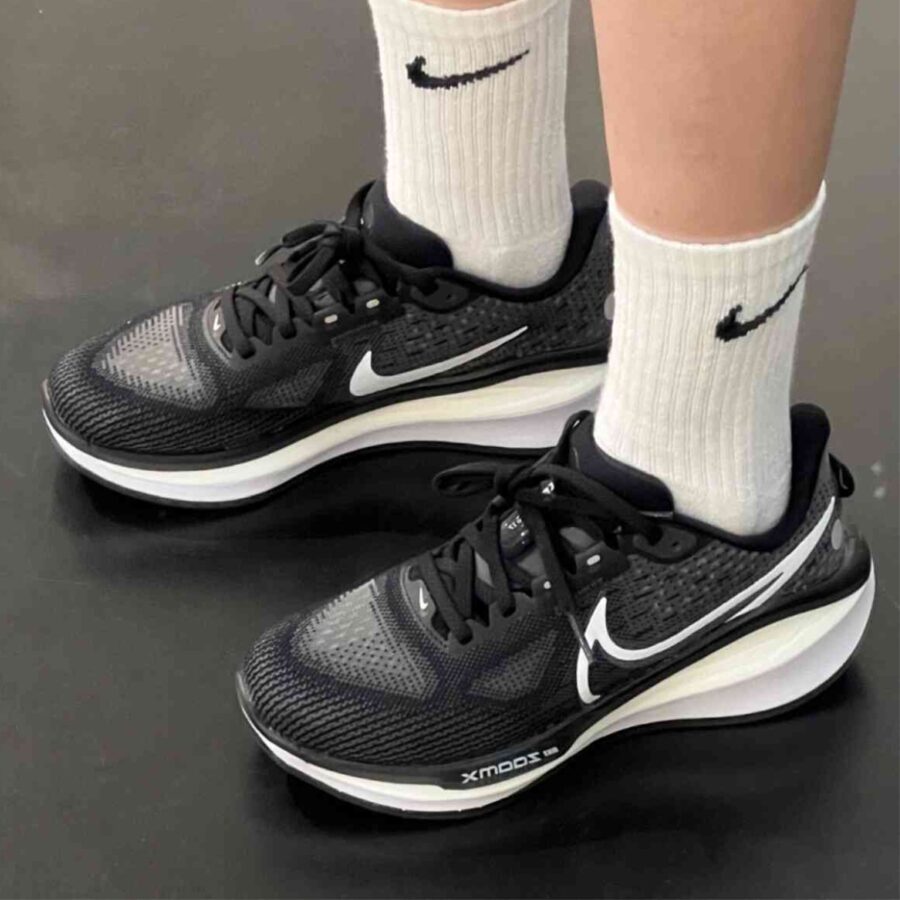 giày nike air zoom vomero 17 'black white' fb1309-004