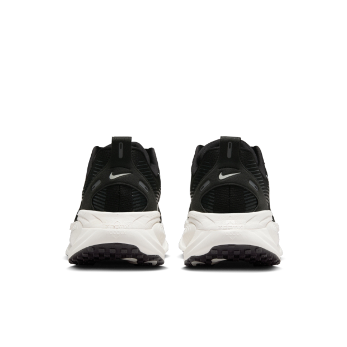 giày nike vomero 18 black coconut milk hm6803-007 (6) giày nike vomero 18 black coconut milk hm6803-007