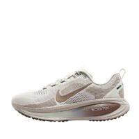 giày nike women's vomero 18 'light bone phantom' hm6804-003
