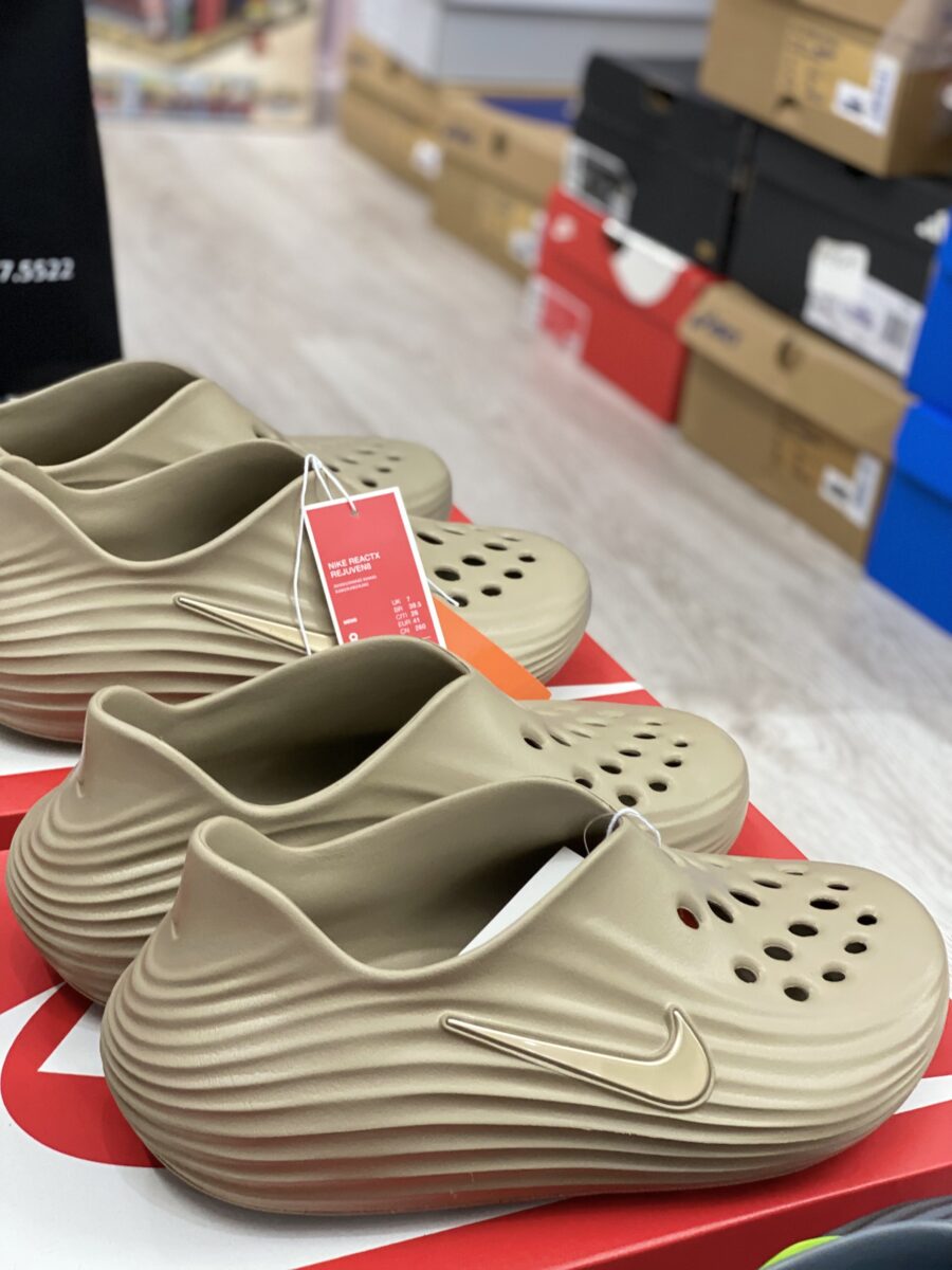 giày nike reactx rejuven8 khaki hv5060-200