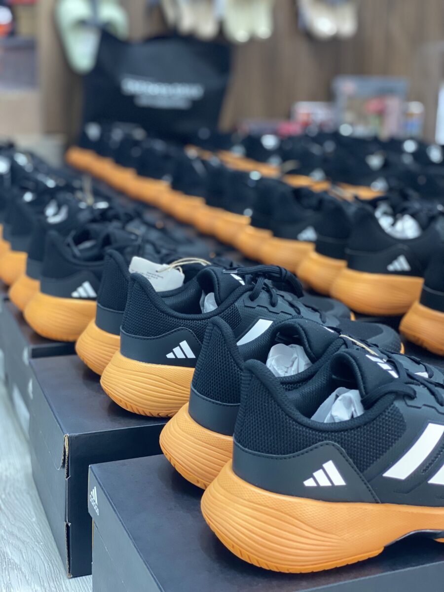 giày tennis/pickleball adidas drop shot unisex 'black bright orange' jk1218