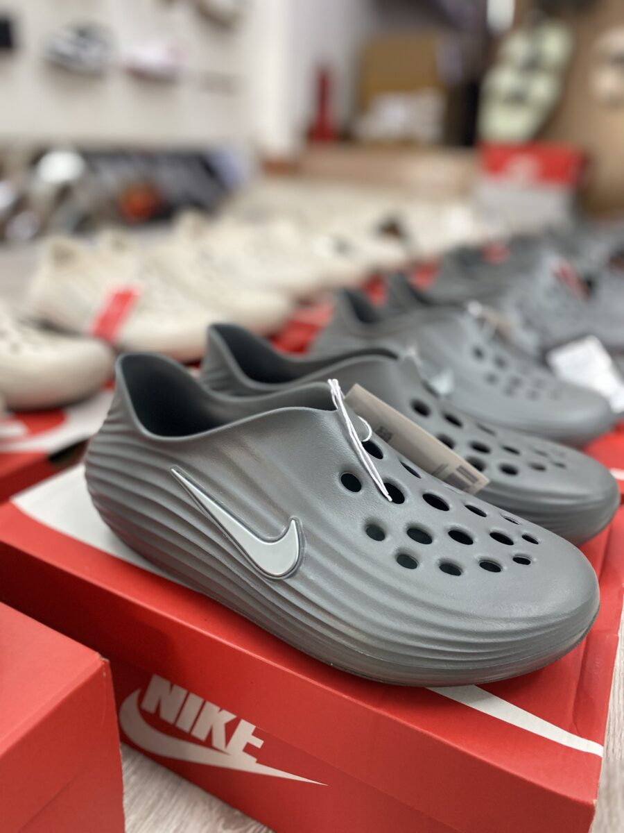 giày nike reactx rejuven8 smoke grey hv5060-002