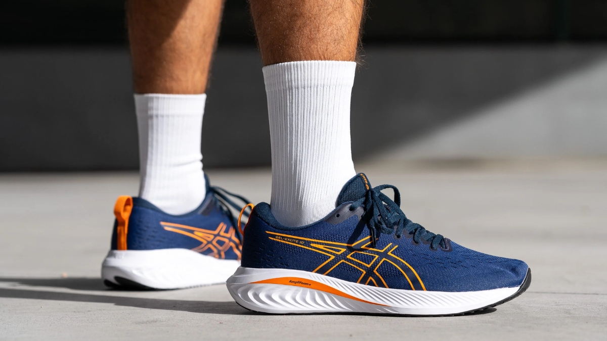 khám phá các dòng giày asics phổ biến năm 2025 khám phá các dòng giày asics phổ biến năm 2025