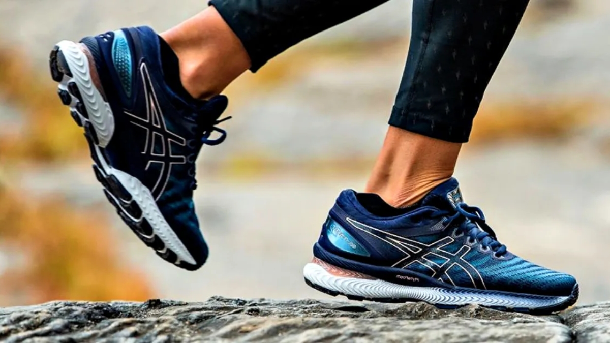 cách chọn size giày asics chuẩn nhất cho đôi chân