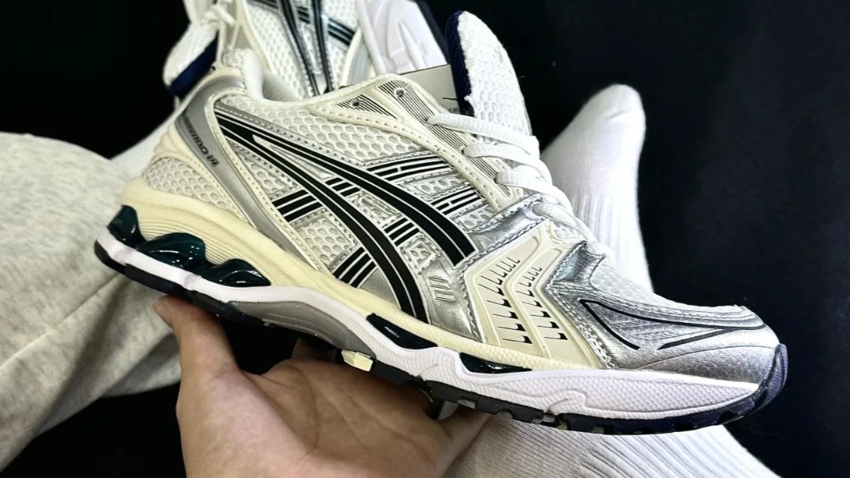 khám phá các dòng giày asics phổ biến năm 2025 khám phá các dòng giày asics phổ biến năm 2025