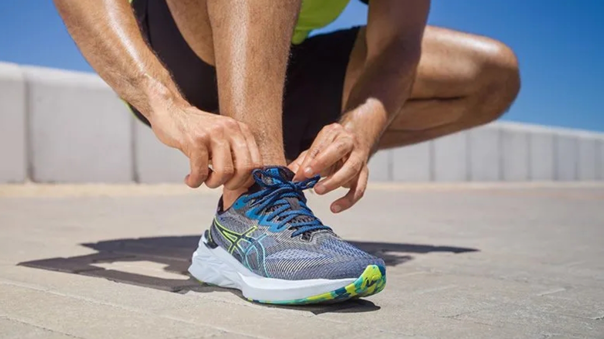 cách chọn size giày asics chuẩn nhất cho đôi chân