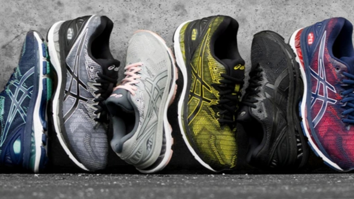 logo asics thay đổi mấy lần? 
